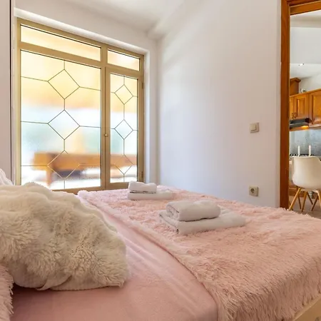 A M - One Bedroom With Terrace A2 *